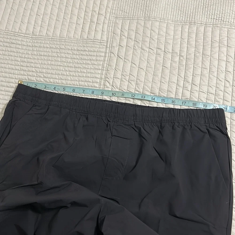Men’s Banana Republic Polyester Joggers. Size XXL